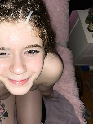 First Post Here! I Think I Look Prettiest With Cum On My Face, Right?ðŸ˜‹ðŸ’—